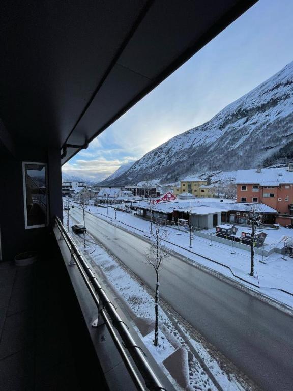 Stryn Kaffebar & Vertshus Екстер'єр фото