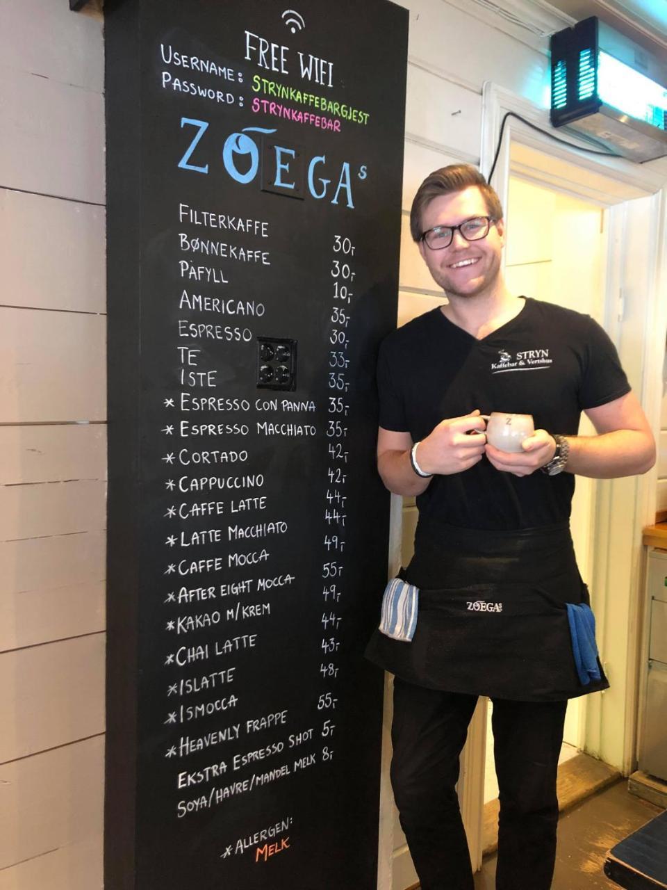 Stryn Kaffebar & Vertshus Екстер'єр фото